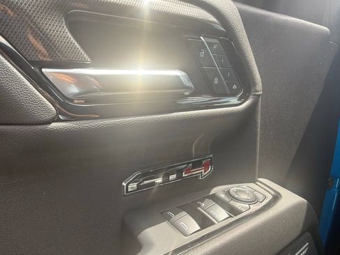 Used 2023 GMC Sierra 1500 AT4 w/ AT4 Premium Package image 42