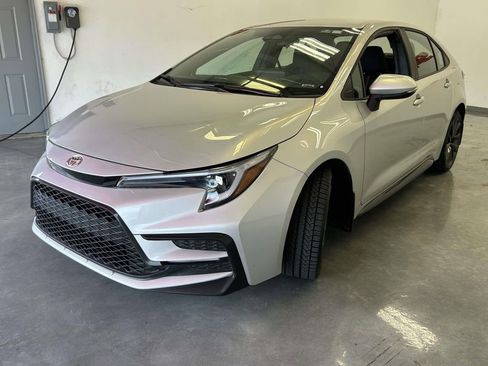 Used 2025 Toyota Corolla SE FWD image 7