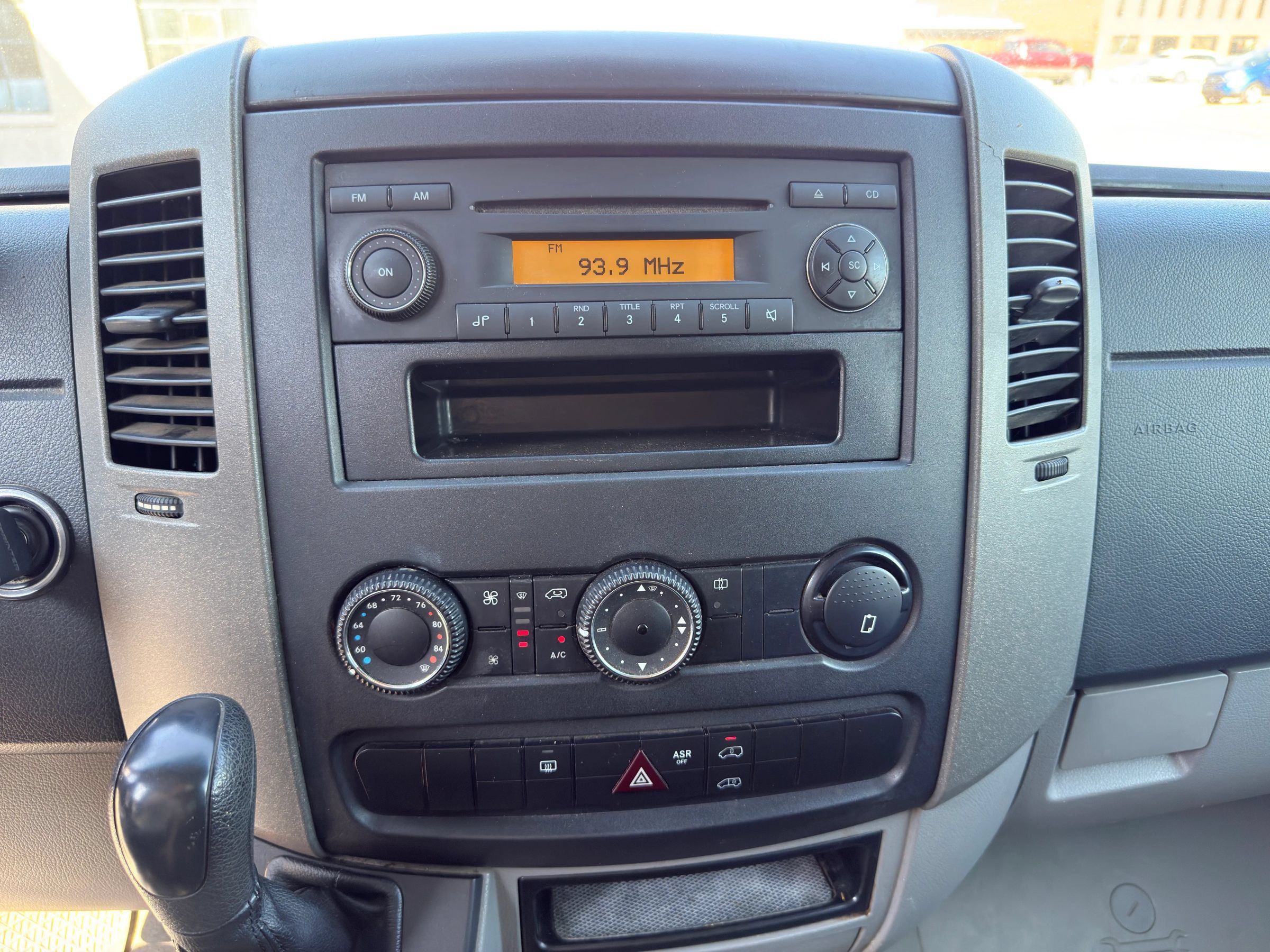 Used 2012 Mercedes-Benz Sprinter 2500 image 14