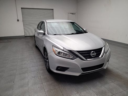 Used 2017 Nissan Altima 2.5 SV FWD image 14