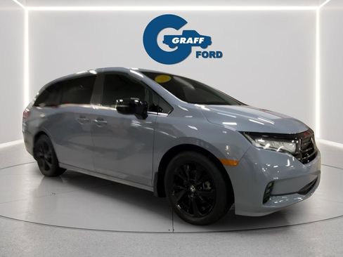 Used 2024 Honda Odyssey Sport image 6