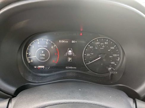 Used 2023 Nissan Kicks SR w/ SR Premium Package FWD image 29