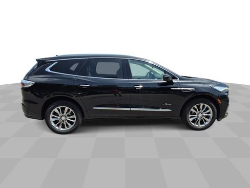 Used 2022 Buick Enclave Avenir w/ Avenir Technology Package AWD/4WD image 10
