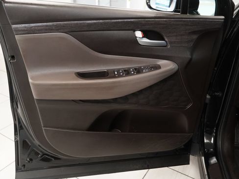 Used 2019 Hyundai Santa Fe SEL FWD image 16