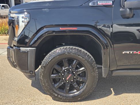 Used 2024 GMC Sierra 2500 AT4 w/ AT4 Premium Plus Package image 5