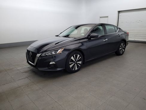Used 2019 Nissan Altima 2.5 SL AWD/4WD image 2