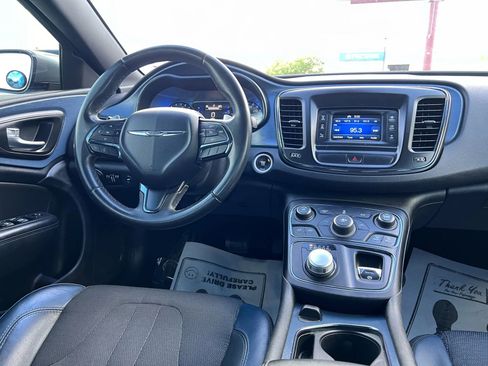 Used 2015 Chrysler 200 S image 27