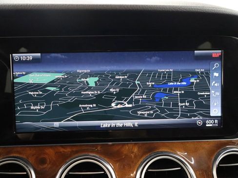 Used 2017 Mercedes-Benz E 300 4MATIC image 25