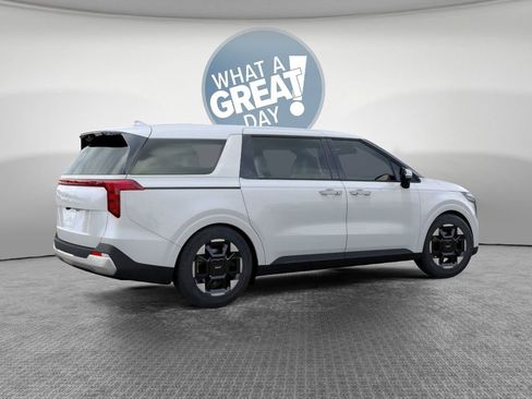 New 2026 Kia Carnival EX image 6