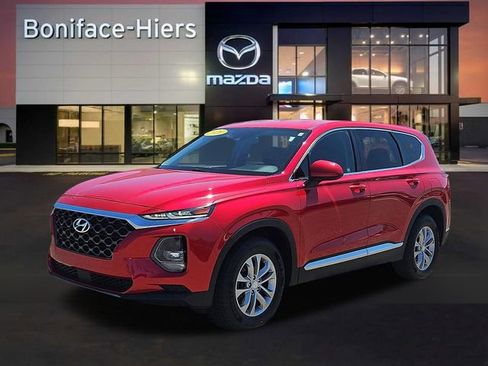 Used 2020 Hyundai Santa Fe SE FWD image 2