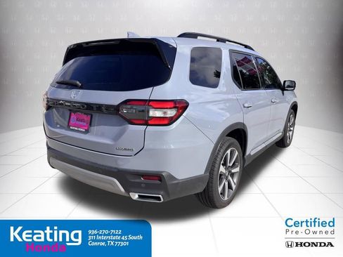 Used 2025 Honda Pilot Touring image 7