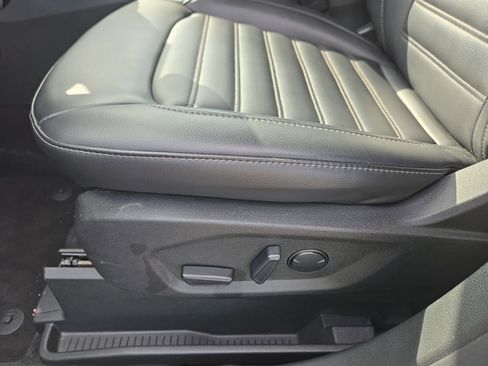 Certified 2024 Ford Edge SEL w/ Convenience Package image 11