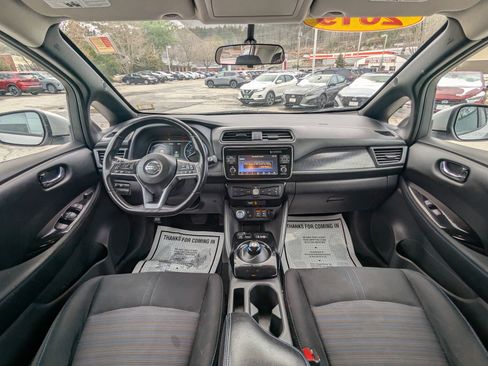 Used 2019 Nissan Leaf SV w/ SV All Weather Package image 18