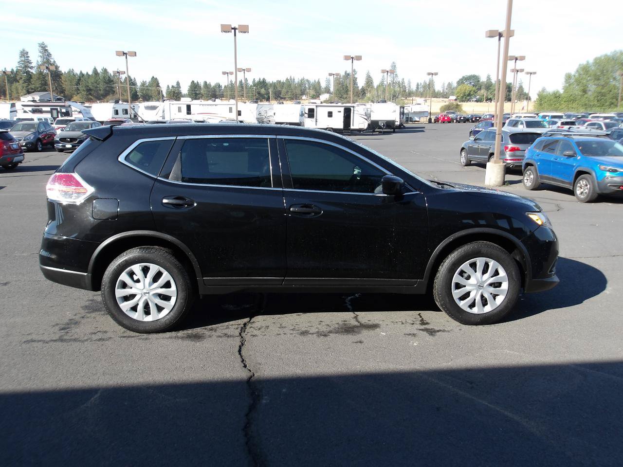 Used 2016 Nissan Rogue S AWD/4WD image 6