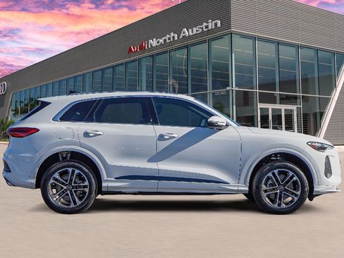 New 2025 Audi Q5 Premium image 3