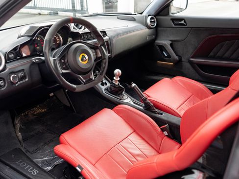Used 2020 Lotus Evora image 9