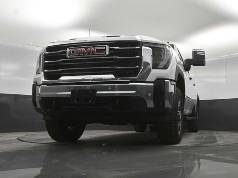 New 2026 GMC Sierra 2500 SLT w/ SLT Premium Package AWD/4WD image 35