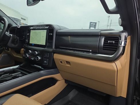 Used 2024 Ford F250 Lariat w/ Lariat Ultimate Package image 15