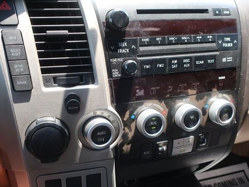 Used 2008 Toyota Sequoia Limited RWD image 18