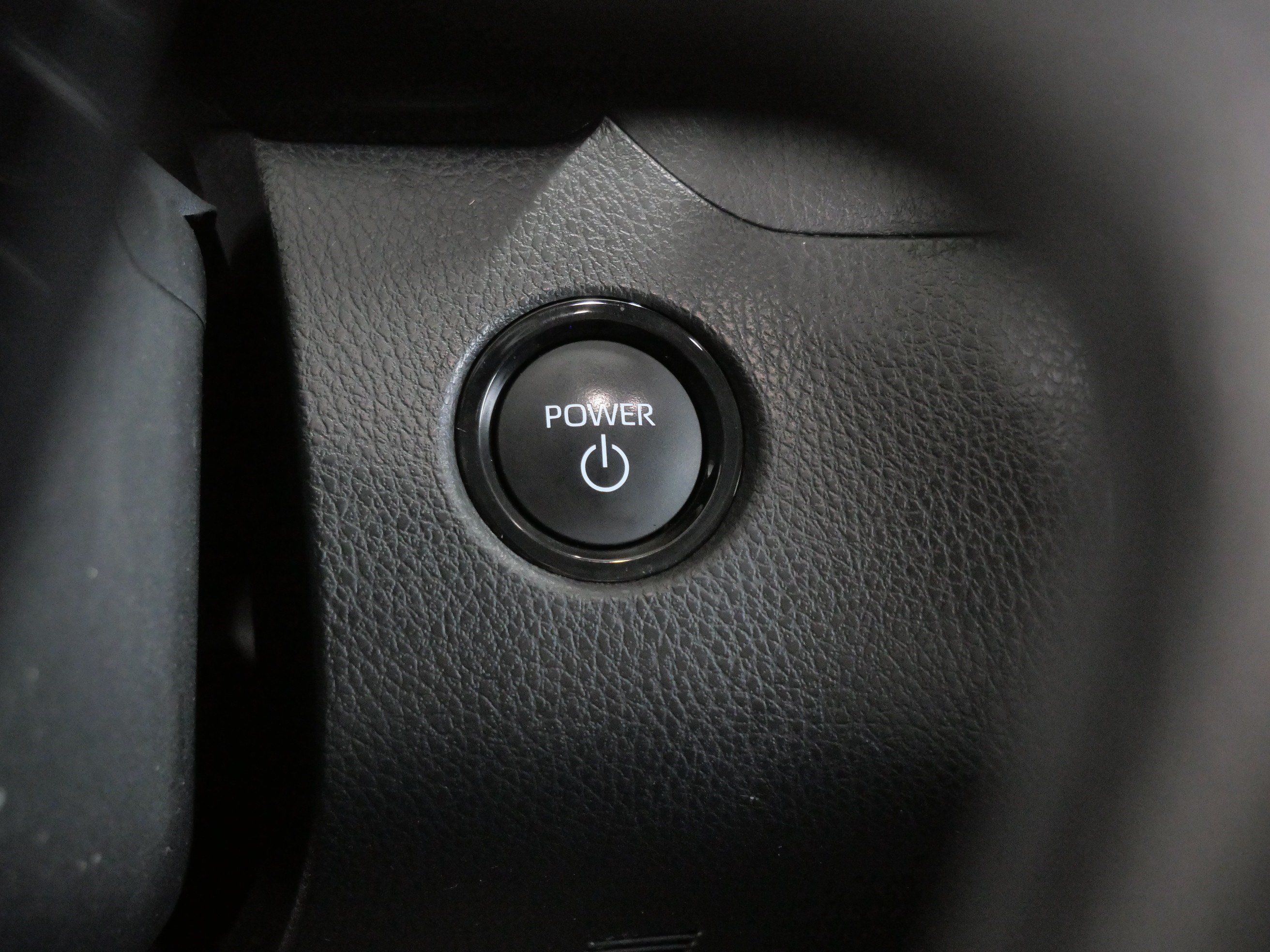 Used 2025 Toyota Camry LE FWD image 30