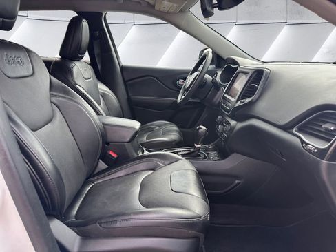 Used 2023 Jeep Cherokee Altitude Lux image 12