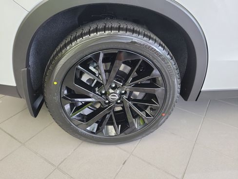 New 2026 Nissan Rogue SL AWD/4WD image 5