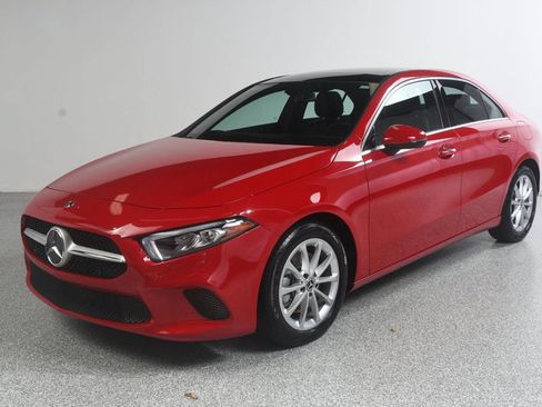 Used 2020 Mercedes-Benz A 220 image 2