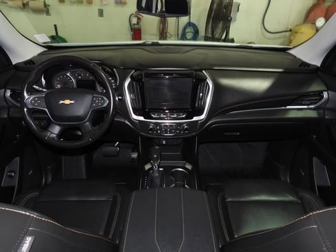 Used 2021 Chevrolet Traverse LT w/ LT Premium Package FWD image 28