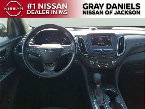 Used 2022 Chevrolet Equinox RS w/ LPO, Floor Liner Package AWD/4WD image 10