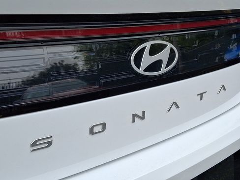 Used 2024 Hyundai Sonata SEL AWD/4WD image 29