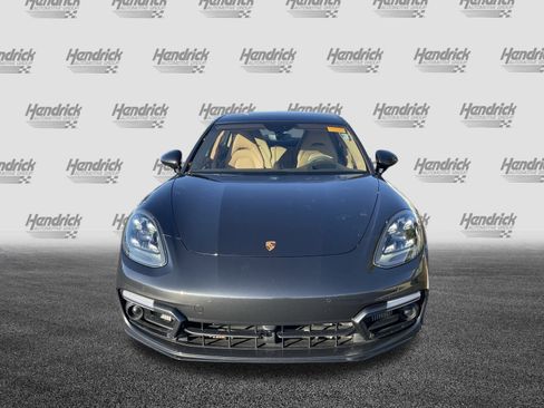 Used 2023 Porsche Panamera GTS image 3