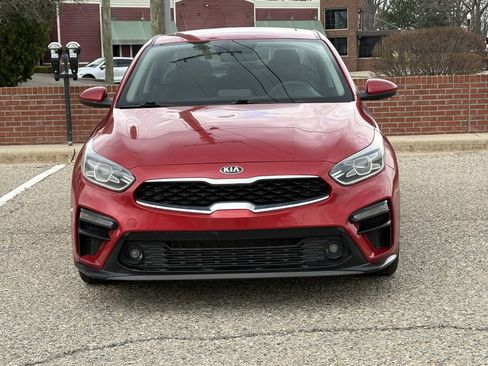 Used 2019 Kia Forte S w/ S Premium Package FWD image 4
