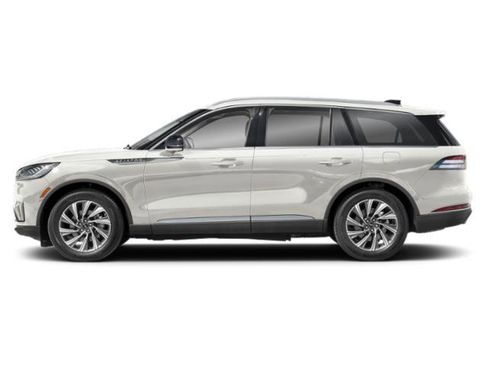 New 2026 Lincoln Aviator 2WD image 3