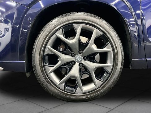 New 2026 Lexus TX 500h AWD image 9