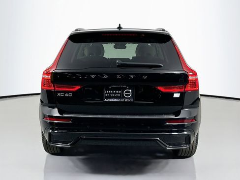 Used 2024 Volvo XC60 T8 Plus w/ Protection Package Premier image 6
