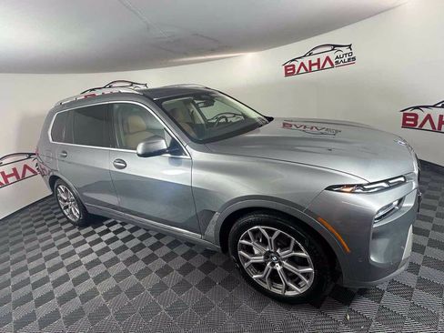 Used 2023 BMW X7 xDrive40i AWD/4WD image 11