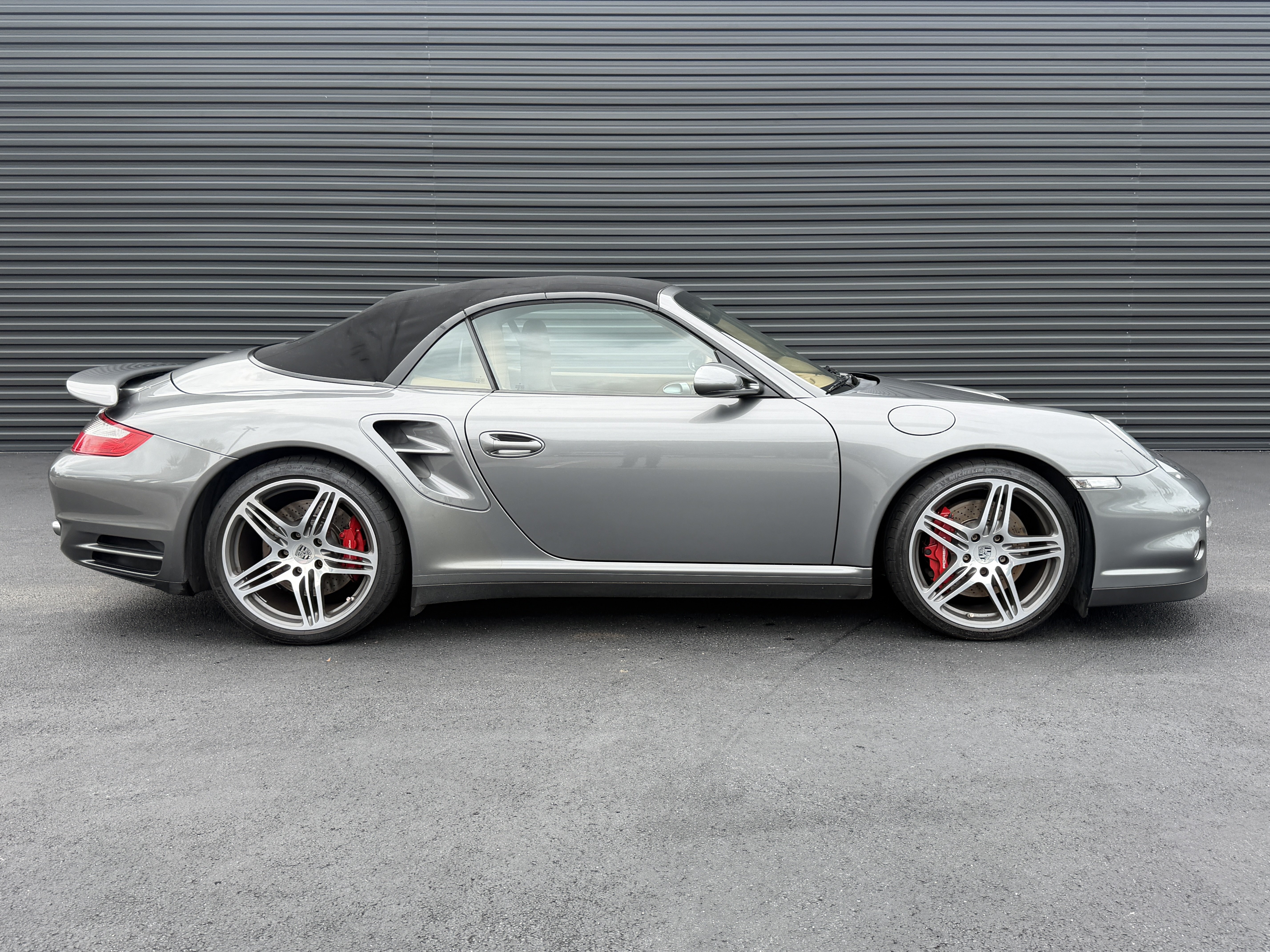 Used 2009 Porsche 911 Turbo AWD/4WD image 8