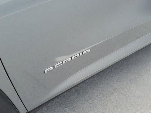 Used 2024 GMC Acadia Elevation FWD image 6