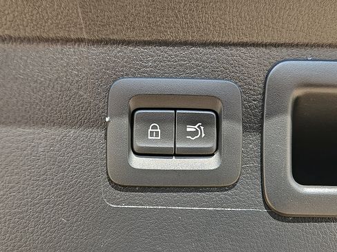 Used 2024 MAZDA CX-50 AWD 2.5 S w/ Preferred Package image 7