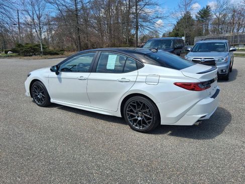 Used 2025 Toyota Camry XSE AWD/4WD image 5