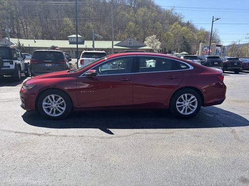 Used 2018 Chevrolet Malibu LT image 4