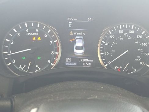 Used 2019 INFINITI Q50 Signature Edition w/ All Weather Package (L93) image 4