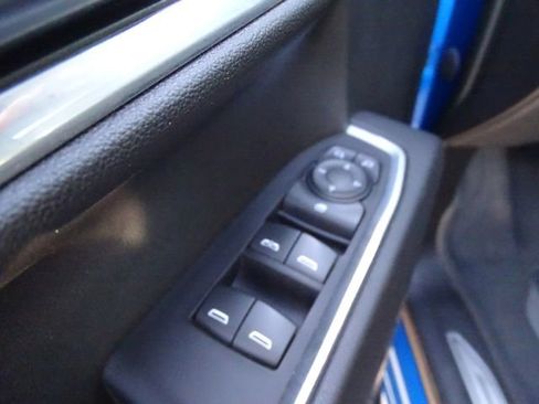 Used 2023 Chevrolet Silverado 1500 LT w/ Leather Package AWD/4WD image 20