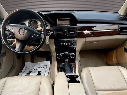 Used 2010 Mercedes-Benz GLK 350 4MATIC image 7