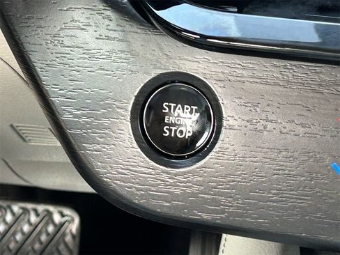 New 2026 Nissan Murano Platinum image 24