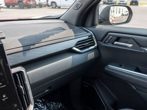 Used 2025 GMC Acadia Elevation AWD/4WD image 42
