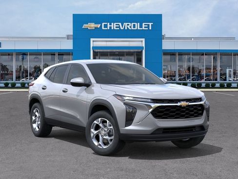 New 2026 Chevrolet Trax LS w/ LS Convenience Package FWD image 7