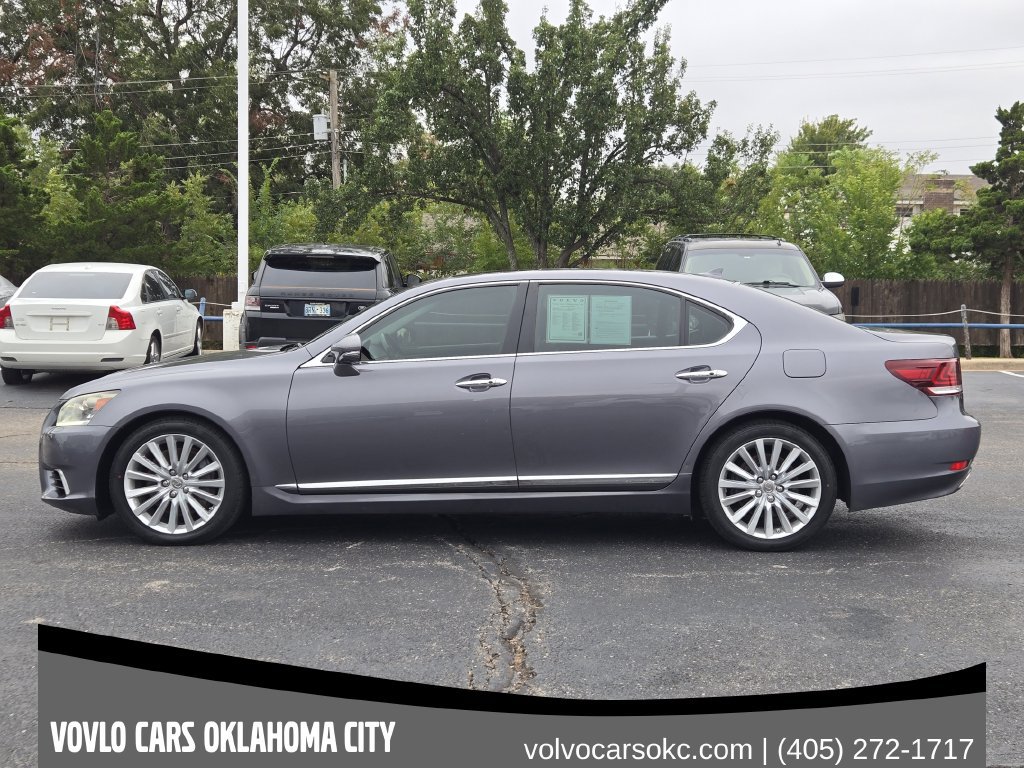 Used 2013 Lexus LS 460 L w/ Preferred Accessory Package AWD/4WD image 4