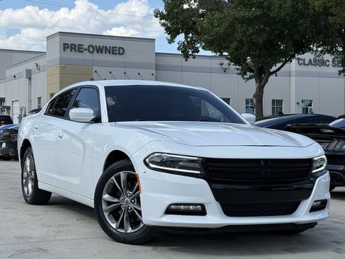 Used 2021 Dodge Charger SXT AWD/4WD image 2