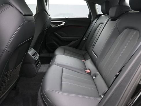 Used 2025 Audi A5 2.0T Prestige image 12